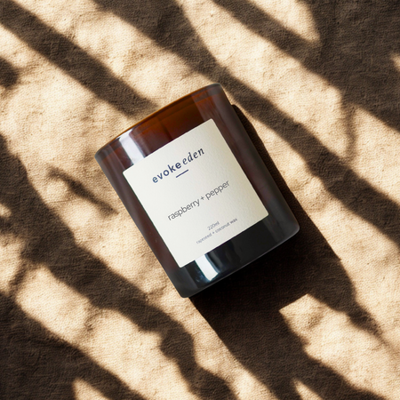 luxury vegan friendly candle with raspberry and pepper hand-poured in the UK