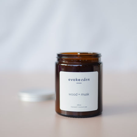 wood, mosses, musk, Scented Candle, Coconut Wax, Rapeseed Wax, Eco friendly candle, clean burning, vegan friendly, reusable jar, cotton bag, sustainable packaging, plastic free, gift idea